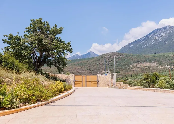 Manazil Mani - Luxury Villa Stoupa