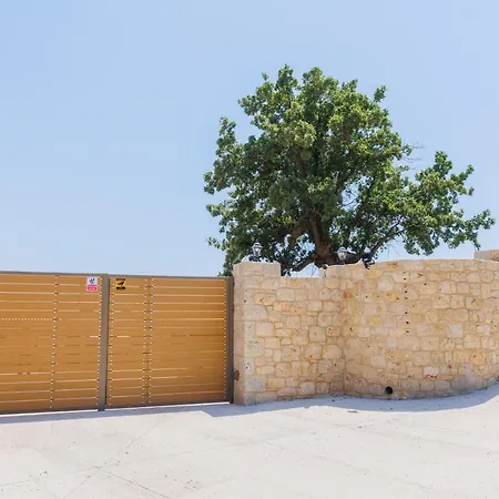 Manazil Mani - Luxury Villa