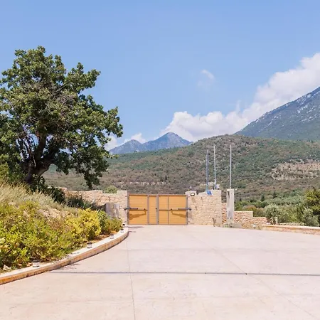 Manazil Mani - Luxury Villa Stoupa