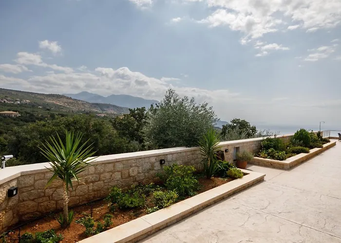 Manazil Mani - Luxury Villa Stoúpa