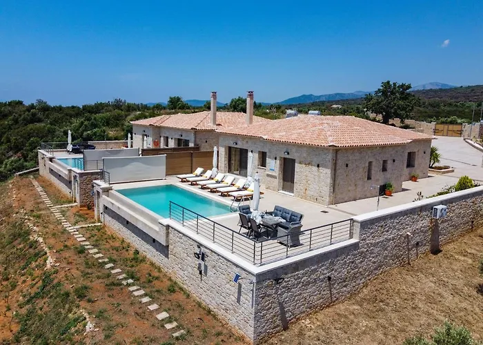 Villa Manazil Mani - Luxury Stoúpa